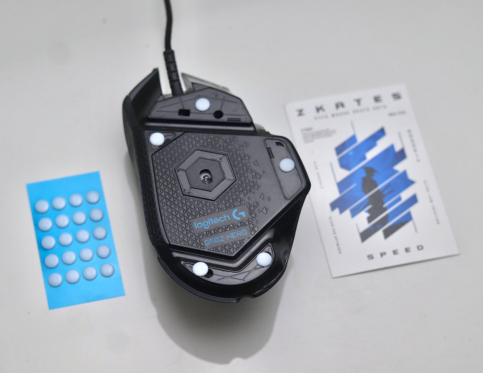 ZKATES | Speed GlassPad Mouse Skates Dots - Image 3