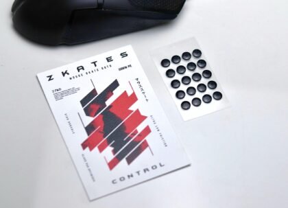 ZKATES | Control GlassPad Mouse Skates Dots